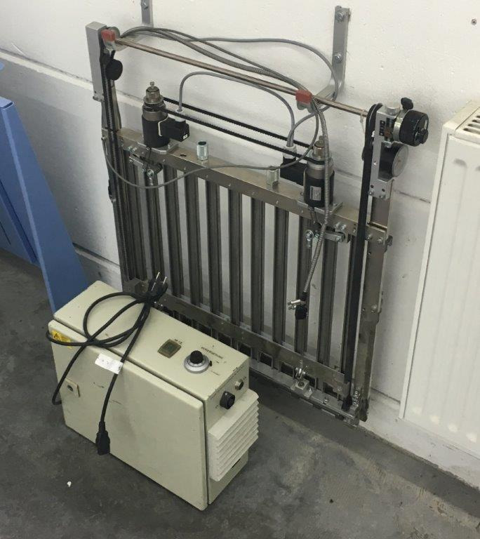 GUK SM 50-2 cutting machine with feeder - Encuadernadora: foto 2 GUK SM 50-2 cutting machine with feeder - Encuadernadora: foto 2