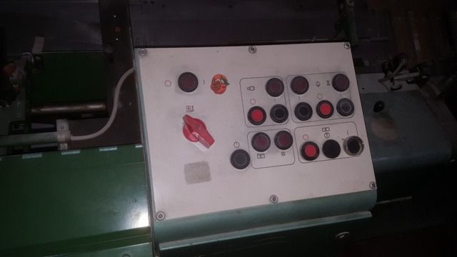 Polygraph Brehmer 882.2 layer collating machine - Alzadora: foto 4 Polygraph Brehmer 882.2 layer collating machine - Alzadora: foto 4
