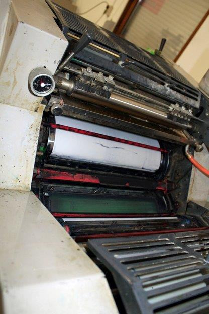 Ryobi 3300 MR two color offset printing machine - Máquina offset: foto 2 Ryobi 3300 MR two color offset printing machine - Máquina offset: foto 2