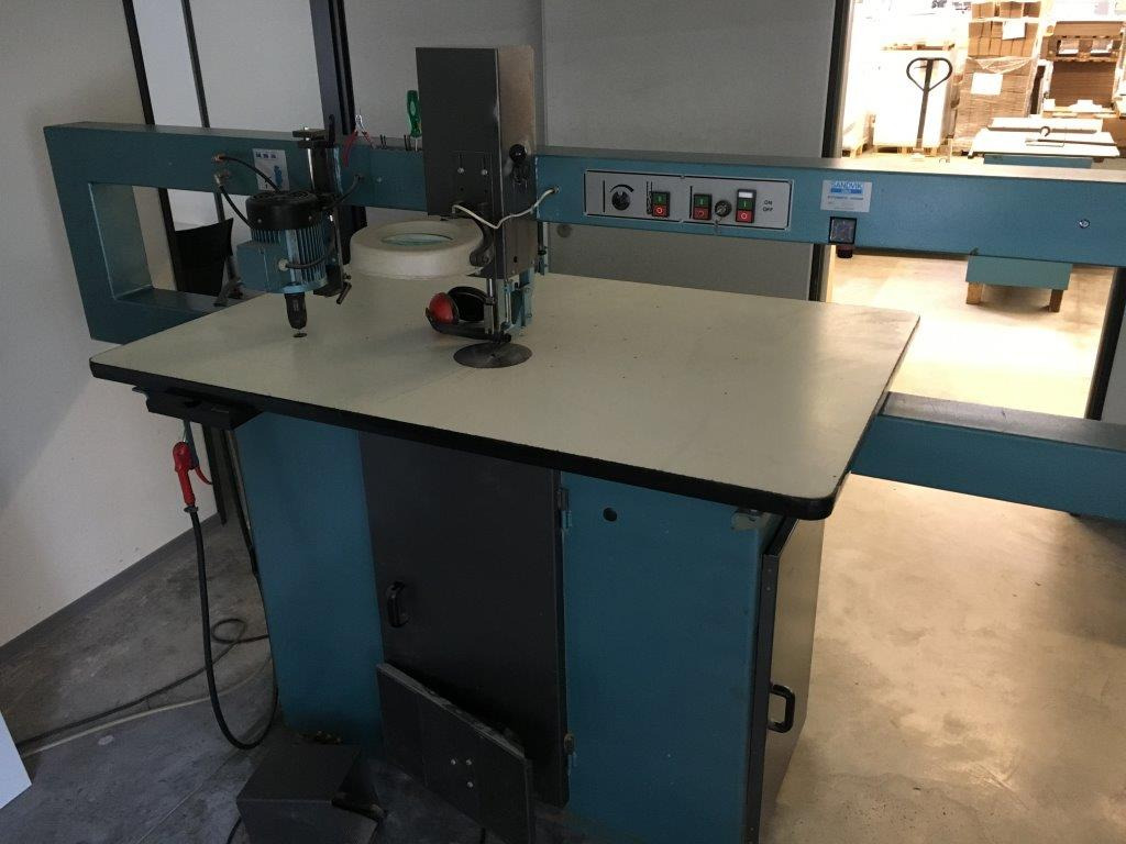 Strip Steel Cutting Punching Tool Making and Pattern Making Equipment - Máquina de corte de papel: foto 2 Strip Steel Cutting Punching Tool Making and Pattern Making Equipment - Máquina de corte de papel: foto 2
