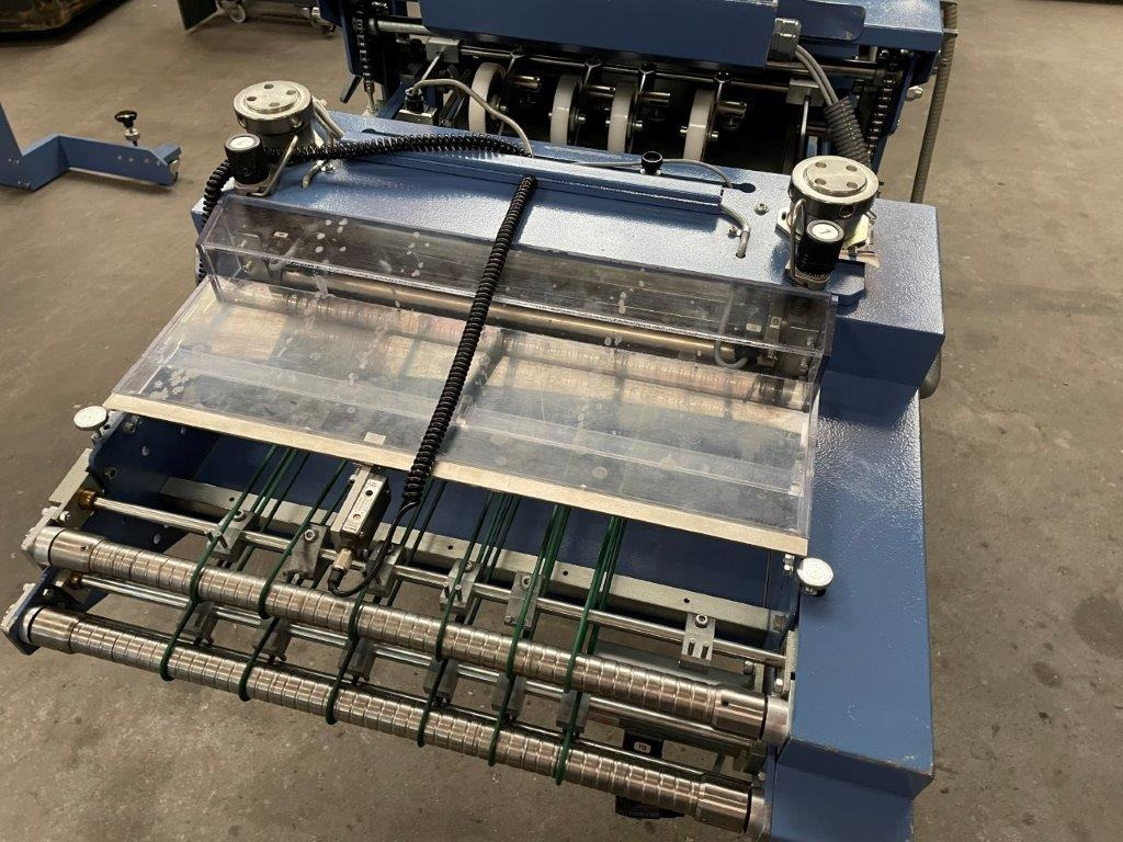 Vertical sheet press delivery MBO SBAP 46 ME - Plegadora de papel: foto 3 Vertical sheet press delivery MBO SBAP 46 ME - Plegadora de papel: foto 3