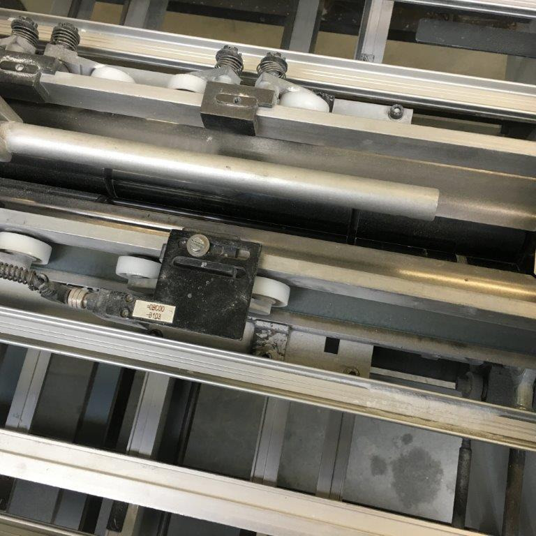 Mobile four-knife folding unit Heidelberg Stahlfolder VF-66 - Plegadora de papel: foto 3 Mobile four-knife folding unit Heidelberg Stahlfolder VF-66 - Plegadora de papel: foto 3