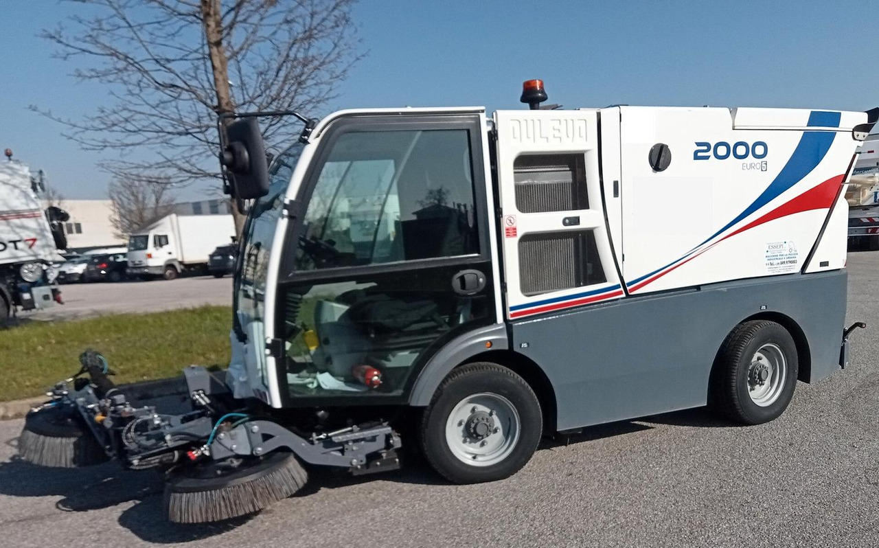 DULEVO 2000 SKY EU5 - Barredora vial: foto 1 DULEVO 2000 SKY EU5 - Barredora vial: foto 1