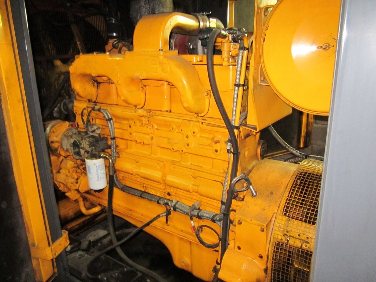 SDMO 330 kVa Cummins NT855-G6 - Generador industriale: foto 2 SDMO 330 kVa Cummins NT855-G6 - Generador industriale: foto 2