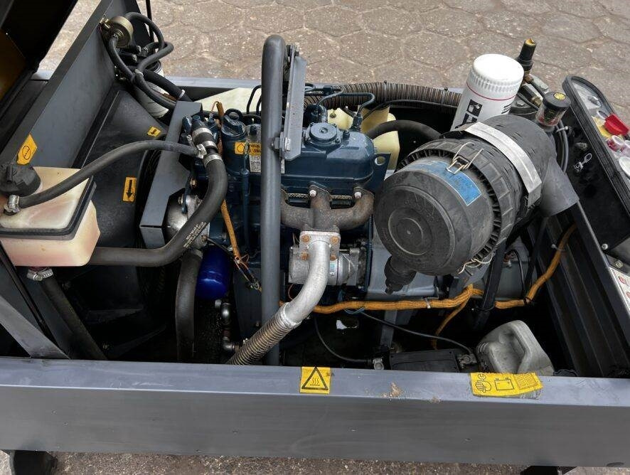 Atlas Copco Kompresor XAS47 - Compresor de aire: foto 4 Atlas Copco Kompresor XAS47 - Compresor de aire: foto 4