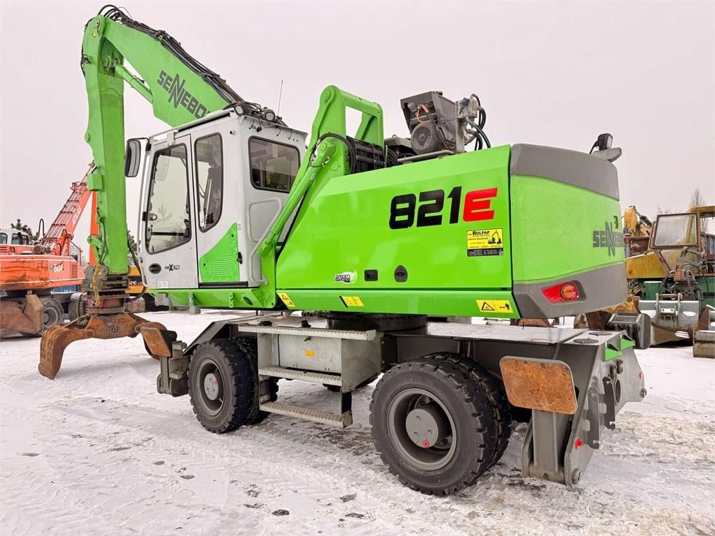 Sennebogen 821 ULM - Manipulador de materiales: foto 1 Sennebogen 821 ULM - Manipulador de materiales: foto 1