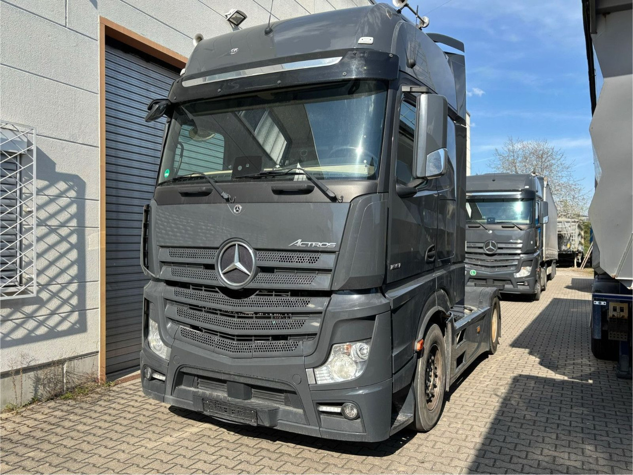 Mercedes-Benz Actros 1851 Retarder/Luft/Klima - Cabeza tractora: foto 1 Mercedes-Benz Actros 1851 Retarder/Luft/Klima - Cabeza tractora: foto 1