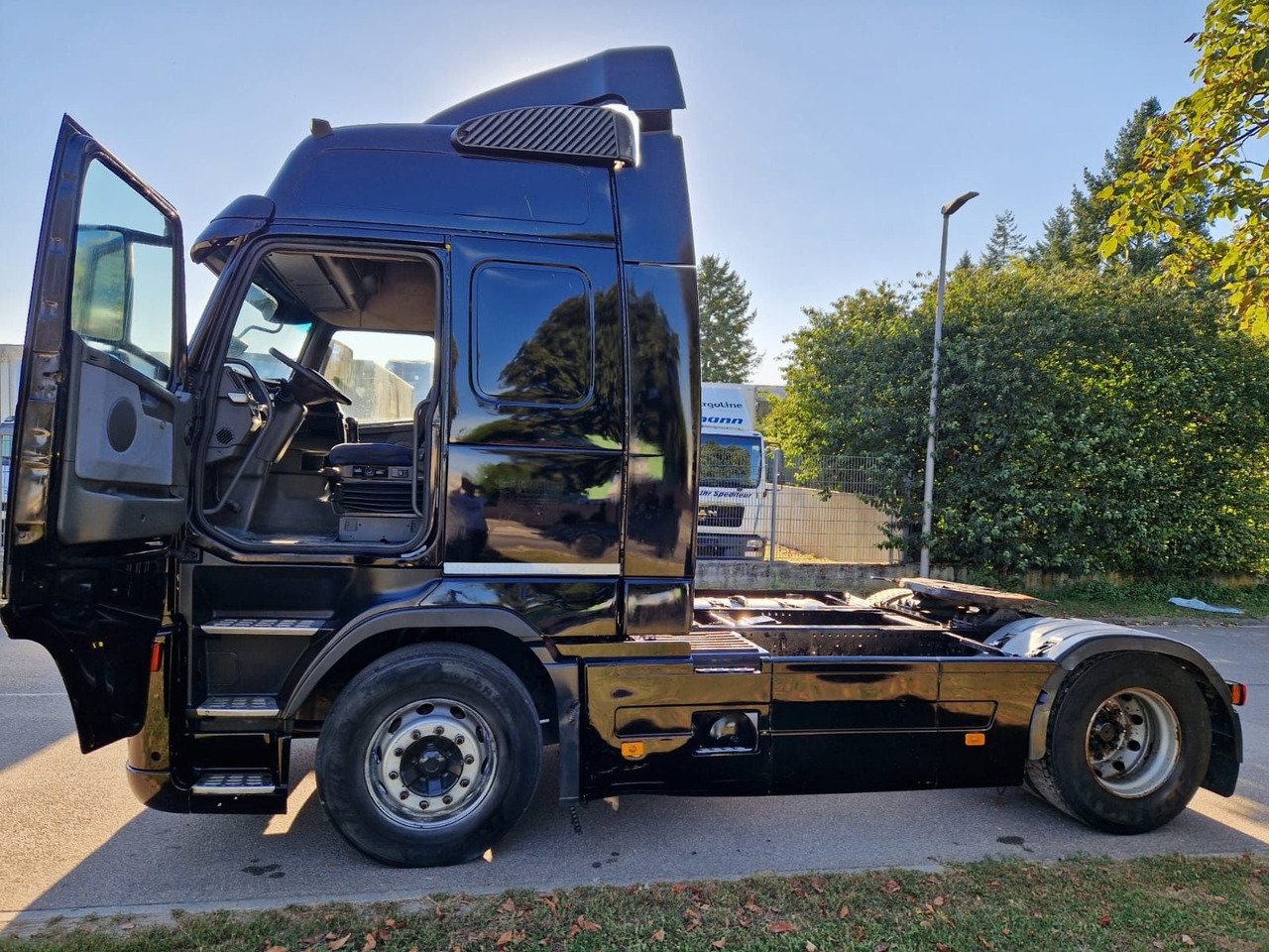 Volvo FH 560 TOP ZUSTAND - Cabeza tractora: foto 5 Volvo FH 560 TOP ZUSTAND - Cabeza tractora: foto 5