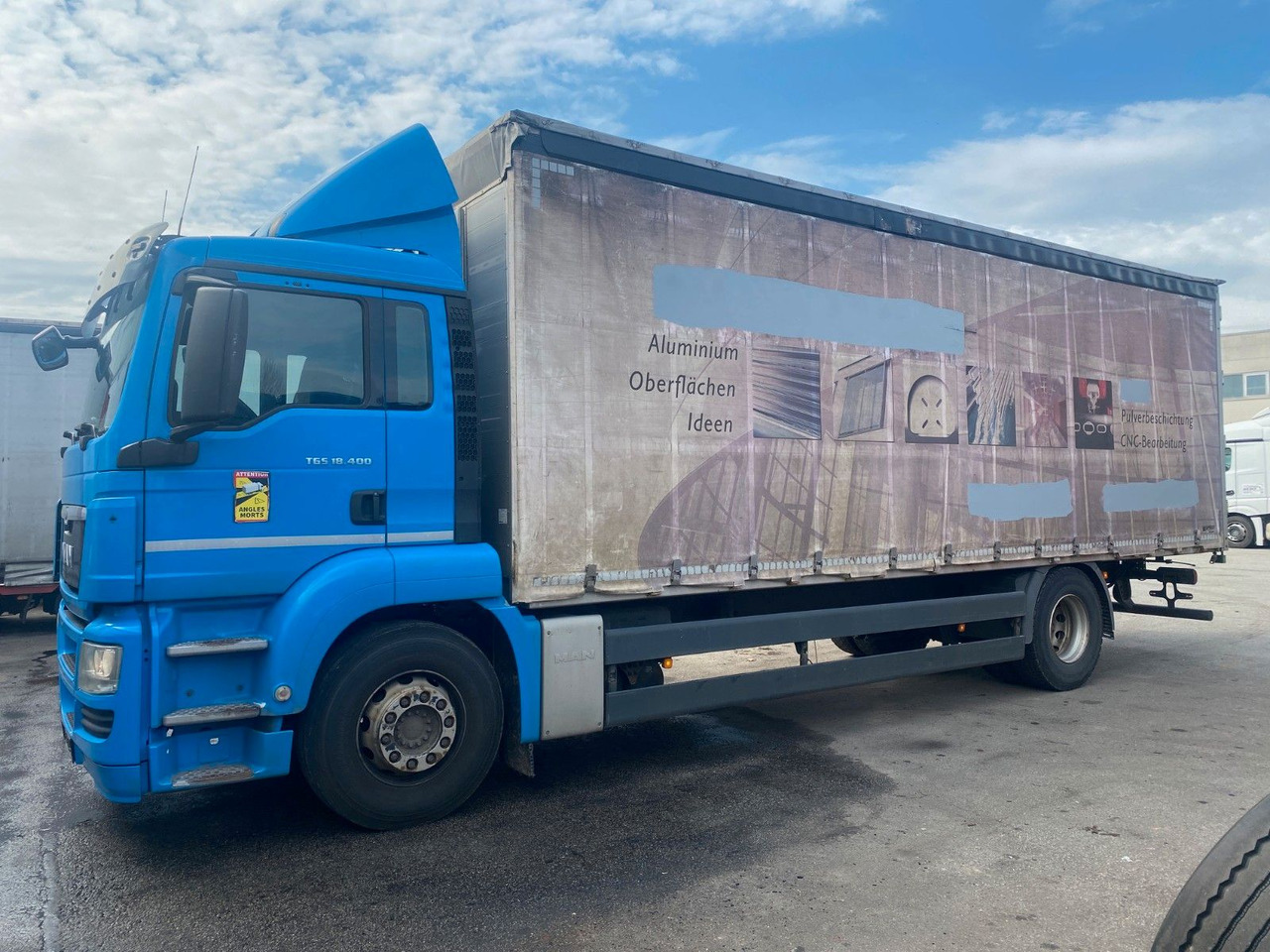 MAN 18.400 8m Lang/10t Nutzlast/2 Stück MAN 18.400 kein 18.440 2 x - Camión lona: foto 2 MAN 18.400 8m Lang/10t Nutzlast/2 Stück MAN 18.400 kein 18.440 2 x - Camión lona: foto 2