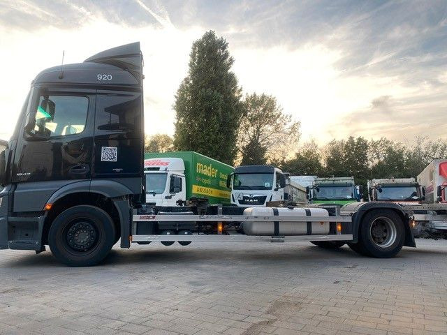 Mercedes-Benz Actros 1842 BDF LBW 1845 2x Mercedes-Benz Actros 1842 BDF LBW 1845 2x - Portacontenedore/ Intercambiable camión: foto 2 Mercedes-Benz Actros 1842 BDF LBW 1845 2x Mercedes-Benz Actros 1842 BDF LBW 1845 2x - Portacontenedore/ Intercambiable camión: foto 2
