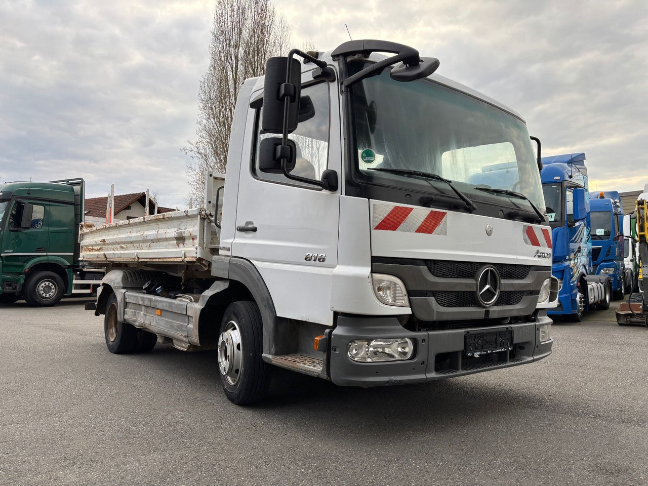 Mercedes-Benz Atego 816 Meiller/Anhängerkupp./Blatt - Volquete furgoneta: foto 3 Mercedes-Benz Atego 816 Meiller/Anhängerkupp./Blatt - Volquete furgoneta: foto 3