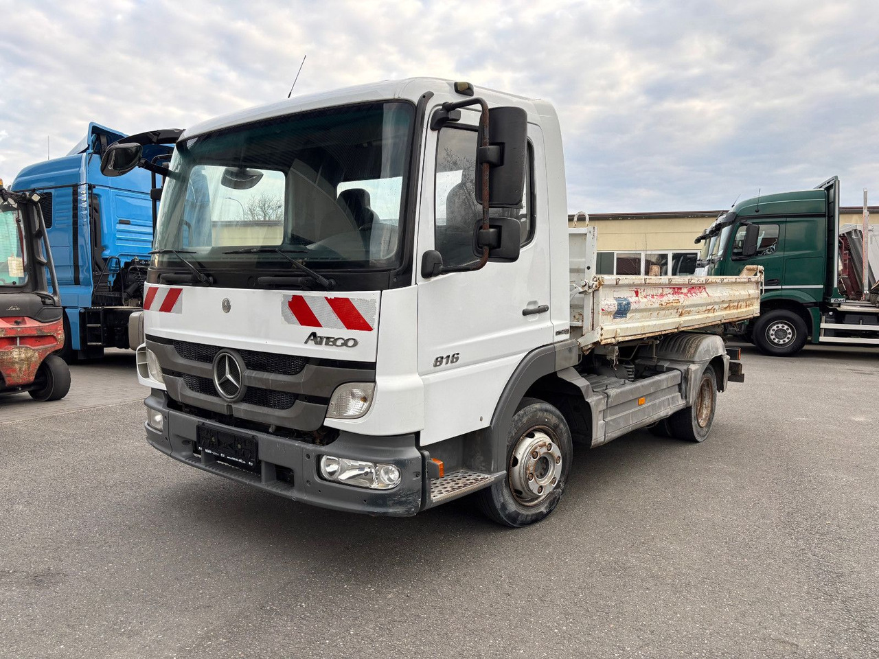 Mercedes-Benz Atego 816 Meiller/Anhängerkupp./Blatt - Volquete furgoneta: foto 1 Mercedes-Benz Atego 816 Meiller/Anhängerkupp./Blatt - Volquete furgoneta: foto 1