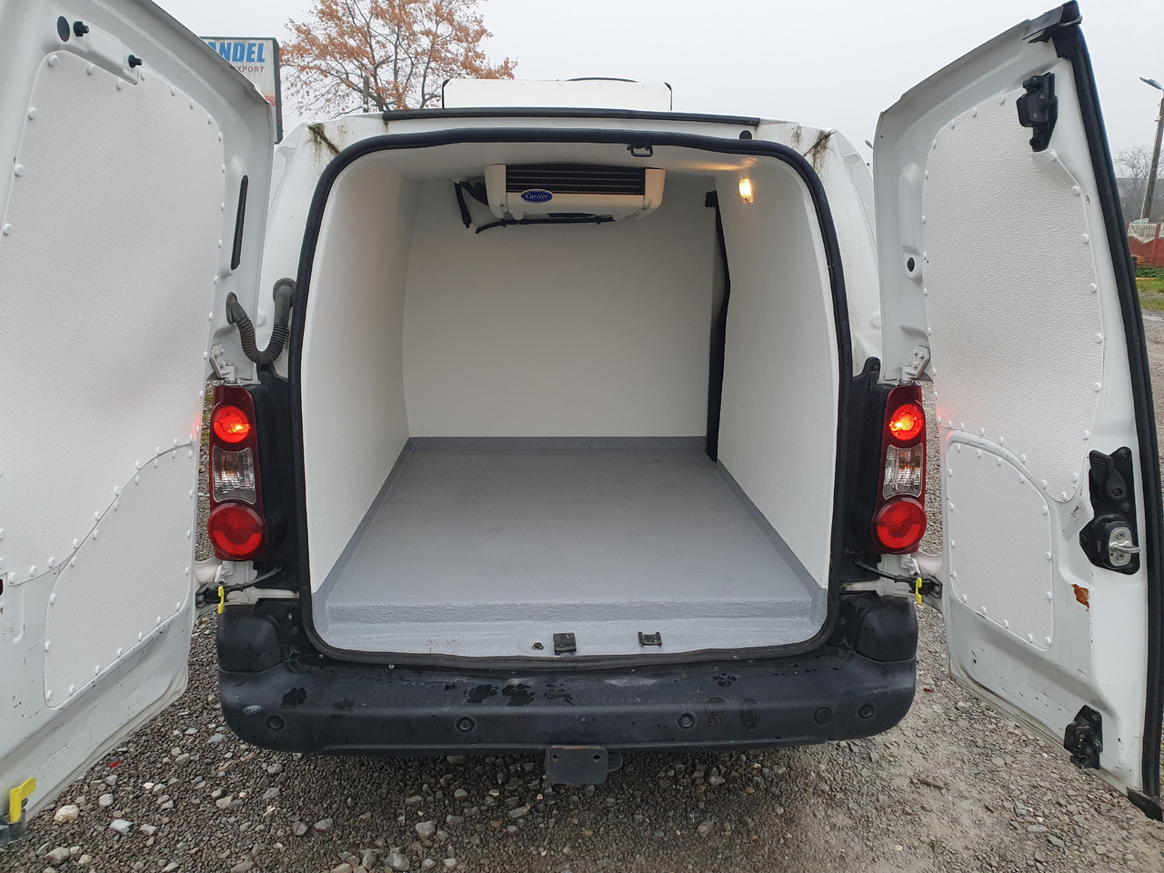 CITROËN Berlingo long chlodnia mroznia carrier Klima navi euro6 - Frigorífico furgoneta: foto 2 CITROËN Berlingo long chlodnia mroznia carrier Klima navi euro6 - Frigorífico furgoneta: foto 2