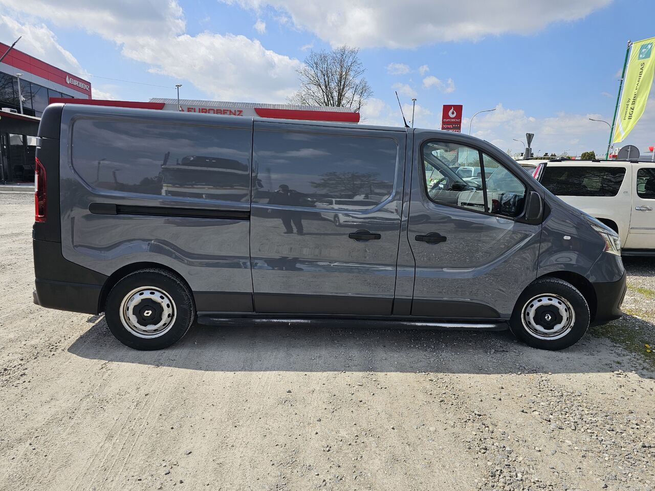 RENAULT TRAFIC 2.0 145 KM MAXI LONG L2H1 KLIMA NAVI HAK EURO6 - Furgoneta pequeña: foto 2 RENAULT TRAFIC 2.0 145 KM MAXI LONG L2H1 KLIMA NAVI HAK EURO6 - Furgoneta pequeña: foto 2