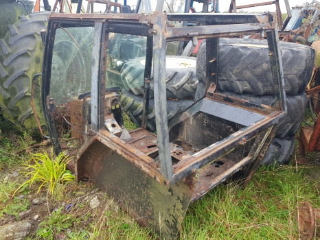 Case 5140, 5120, 5130, 5150 Cab Frame 241678a1, 1330957c3, 1340148c3 - Cabina: foto 2 Case 5140, 5120, 5130, 5150 Cab Frame 241678a1, 1330957c3, 1340148c3 - Cabina: foto 2