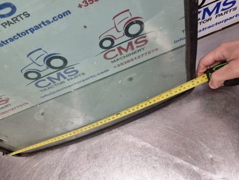 Case Cx100, Mx Series, Mccorrmick, Cab Side Glass Rh 192002a3 - Ventana y piezas: foto 4 Case Cx100, Mx Series, Mccorrmick, Cab Side Glass Rh 192002a3 - Ventana y piezas: foto 4