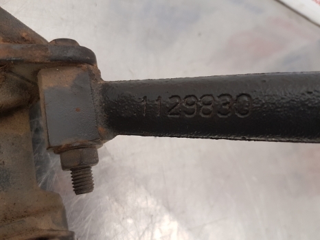 Claas Arion 640, 500, 600 Air Compressor Bracket 0026133530, 0021581522 - Sistema eléctrico para Tractor: foto 2 Claas Arion 640, 500, 600 Air Compressor Bracket 0026133530, 0021581522 - Sistema eléctrico para Tractor: foto 2