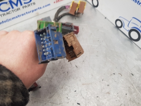 Claas Arion 640 Cab Wiring Loom 0022371370, 0022371372, 22371370, 22371372 - Cables/ Alambres para Tractor: foto 2 Claas Arion 640 Cab Wiring Loom 0022371370, 0022371372, 22371370, 22371372 - Cables/ Alambres para Tractor: foto 2