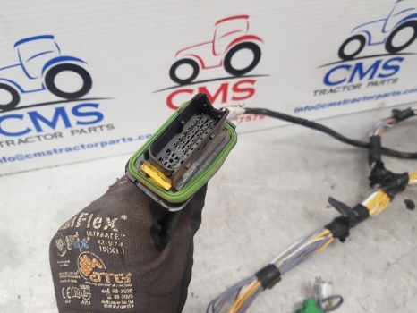 Claas Arion 640 Cab Wiring Loom 0022371370, 0022371372, 22371370, 22371372 - Cables/ Alambres para Tractor: foto 5 Claas Arion 640 Cab Wiring Loom 0022371370, 0022371372, 22371370, 22371372 - Cables/ Alambres para Tractor: foto 5