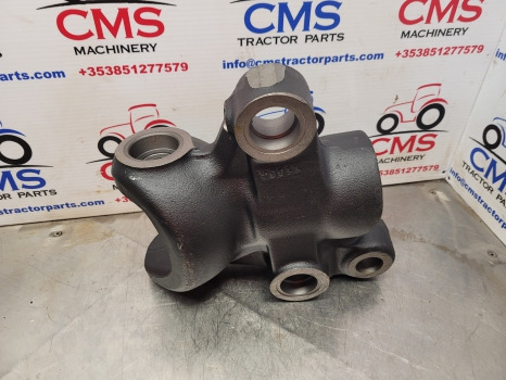 Claas, Mccormick, Case Carraro Front Axle Swivel Housing Rhs 066657, 11664 - Eje delantero: foto 4 Claas, Mccormick, Case Carraro Front Axle Swivel Housing Rhs 066657, 11664 - Eje delantero: foto 4
