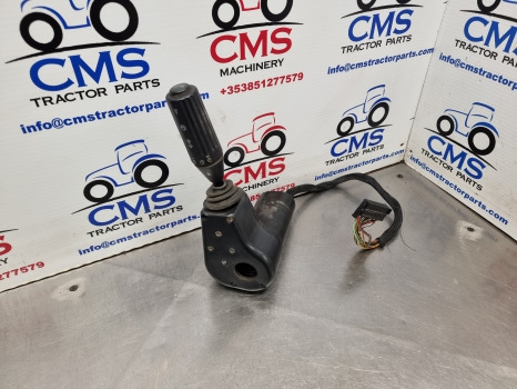 Deutz Agrotron M620, Series 6, Light Switch Lever 0.014.0007.4/20, 0.014.1170.0 - Sistema eléctrico: foto 5 Deutz Agrotron M620, Series 6, Light Switch Lever 0.014.0007.4/20, 0.014.1170.0 - Sistema eléctrico: foto 5