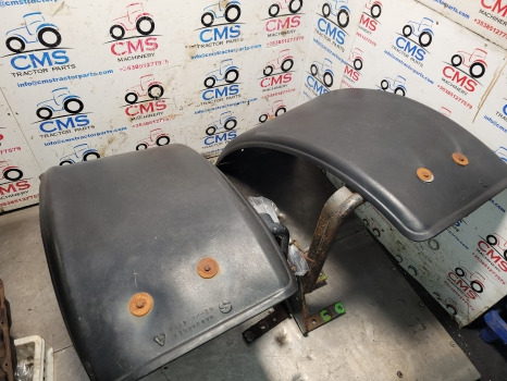 Deutz Agrotron Series 135, 120, 150, 6.05, 6.30 Ser Front Mudguard Bracket Kit 04416250 - Guardabarros: foto 3 Deutz Agrotron Series 135, 120, 150, 6.05, 6.30 Ser Front Mudguard Bracket Kit 04416250 - Guardabarros: foto 3