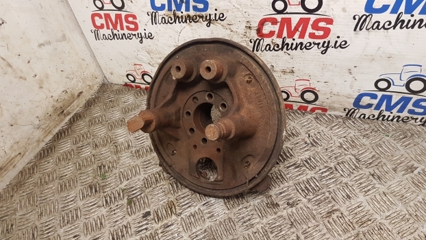 Deutz Dx 3.90, 3.70, 6807, 7007, 7207, 7807 Rear Axle Brake Support - Piezas de freno para Tractor: foto 1 Deutz Dx 3.90, 3.70, 6807, 7007, 7207, 7807 Rear Axle Brake Support - Piezas de freno para Tractor: foto 1