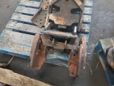 Deutz Dxbis110, Dx110, 140, 145 Dx Pick Up Hitch Parts 0000 - Acoplamiento rápido para Tractor: foto 5 Deutz Dxbis110, Dx110, 140, 145 Dx Pick Up Hitch Parts 0000 - Acoplamiento rápido para Tractor: foto 5