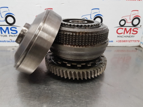 Fendt 700, 800, 900 Series, Fwd Clutch Shaft Assy 743100320220, 916100320012 - Eje delantero: foto 5 Fendt 700, 800, 900 Series, Fwd Clutch Shaft Assy 743100320220, 916100320012 - Eje delantero: foto 5