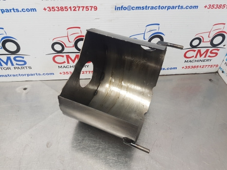 Fendt 724 S4, 716, 718, 722, Fwd Screening Shield H718100320020 - Eje delantero: foto 4 Fendt 724 S4, 716, 718, 722, Fwd Screening Shield H718100320020 - Eje delantero: foto 4