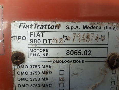 Fiat 980, Fiat 980dt, 680, 680dt, 880dt Instrument Panel 000000 - Cabina e interior para Tractor: foto 3 Fiat 980, Fiat 980dt, 680, 680dt, 880dt Instrument Panel 000000 - Cabina e interior para Tractor: foto 3
