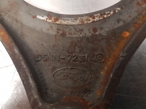 Ford 2600, 3600, 2000, 4000, 4610 Transmission Shift Fork C5nn7231c, 81804929 - Transmisión para Tractor: foto 3 Ford 2600, 3600, 2000, 4000, 4610 Transmission Shift Fork C5nn7231c, 81804929 - Transmisión para Tractor: foto 3