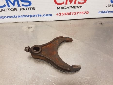 Ford 2600, 3600, 2000, 4000, 4610 Transmission Shift Fork C5nn7231c, 81804929 - Transmisión para Tractor: foto 2 Ford 2600, 3600, 2000, 4000, 4610 Transmission Shift Fork C5nn7231c, 81804929 - Transmisión para Tractor: foto 2