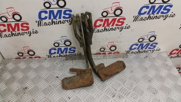 Ford 40 Series Pedals F0nn2a186aa20m - Pedal para Tractor: foto 1 Ford 40 Series Pedals F0nn2a186aa20m - Pedal para Tractor: foto 1
