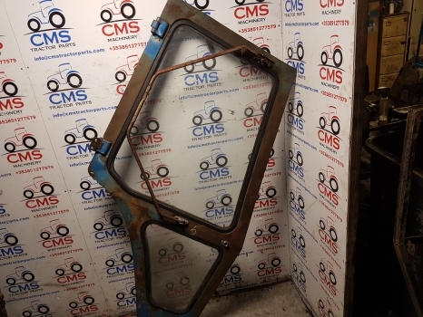 Ford 4600, 7710, 6600 Tw20, Tw20 Q Cab Door Right Assembly D8nn9420124bc - Puerta y piezas para Tractor: foto 1 Ford 4600, 7710, 6600 Tw20, Tw20 Q Cab Door Right Assembly D8nn9420124bc - Puerta y piezas para Tractor: foto 1