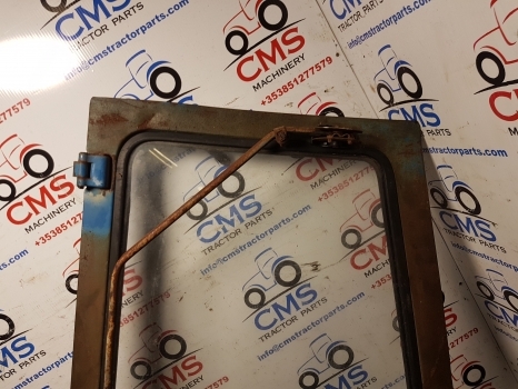 Ford 4600, 7710, 6600 Tw20, Tw20 Q Cab Door Right Assembly D8nn9420124bc - Puerta y piezas para Tractor: foto 5 Ford 4600, 7710, 6600 Tw20, Tw20 Q Cab Door Right Assembly D8nn9420124bc - Puerta y piezas para Tractor: foto 5