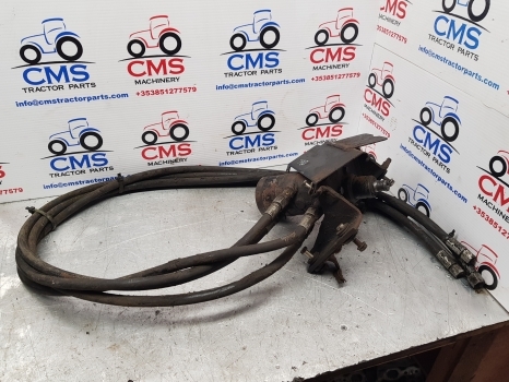 Ford 555, 7910, 8210 Orbital Steering Motor Valve Assy 86604767, 86585452 - Dirección para Tractor: foto 1 Ford 555, 7910, 8210 Orbital Steering Motor Valve Assy 86604767, 86585452 - Dirección para Tractor: foto 1