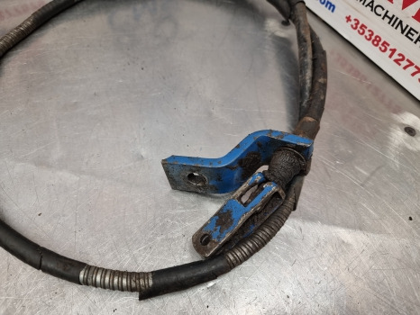 Ford 8340, 40 Series, Hand Brake Cable 82016965, 82005371 - Piezas de freno para Tractor: foto 5 Ford 8340, 40 Series, Hand Brake Cable 82016965, 82005371 - Piezas de freno para Tractor: foto 5