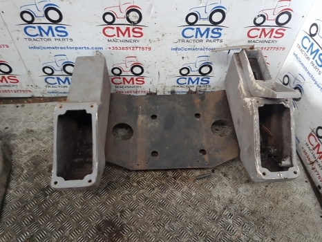 Hyundai Robex 130lc-3, R130lc3, R130w3 Control Panel Assy 71e6-25032, 71e6-25012 - Cabina e interior para Tractor: foto 1 Hyundai Robex 130lc-3, R130lc3, R130w3 Control Panel Assy 71e6-25032, 71e6-25012 - Cabina e interior para Tractor: foto 1