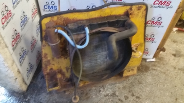 Jcb 410 Engine Water Cooling Radiator Assembly With Cab Panel, Pipes, Cowling. - Radiador para Cargadora de ruedas: foto 3 Jcb 410 Engine Water Cooling Radiator Assembly With Cab Panel, Pipes, Cowling. - Radiador para Cargadora de ruedas: foto 3