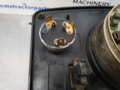 John Deere 1950, 50 Series. Instrument Cluster, Dashboard Al56414, Al56770 - Sistema eléctrico: foto 5 John Deere 1950, 50 Series. Instrument Cluster, Dashboard Al56414, Al56770 - Sistema eléctrico: foto 5