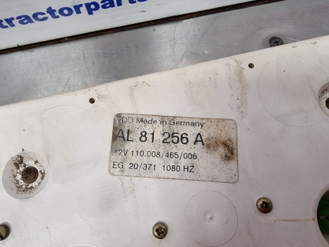 John Deere 6100, 6000, Se Series, Instrument Cluster, Dashboard Al81256 - Sistema eléctrico: foto 5 John Deere 6100, 6000, Se Series, Instrument Cluster, Dashboard Al81256 - Sistema eléctrico: foto 5