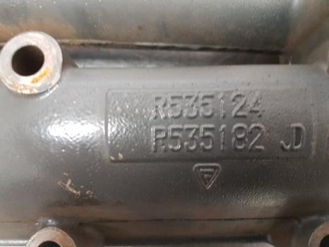 John Deere Claas Arion 640 Intake Manifold R535124, R535182,  0011485910 - Colector de admisión para Tractor: foto 3 John Deere Claas Arion 640 Intake Manifold R535124, R535182,  0011485910 - Colector de admisión para Tractor: foto 3