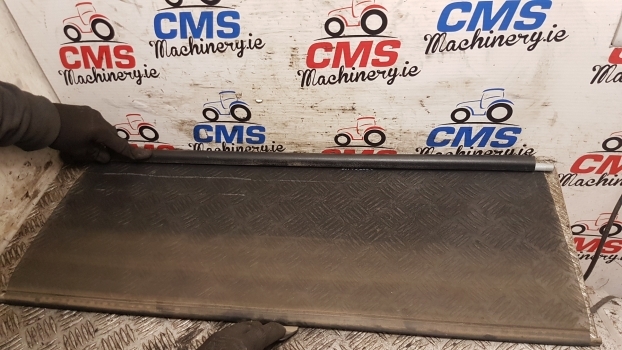 Landini Mythos Series 115 Curtain. Please Check By The Photos. - Cabina e interior para Tractor: foto 4 Landini Mythos Series 115 Curtain. Please Check By The Photos. - Cabina e interior para Tractor: foto 4