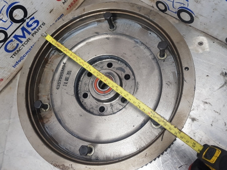 Massey Ferguson 5612, 5712, 5613, 5713 Flywheel Complete 4357995m94 - Volante de inercia: foto 5 Massey Ferguson 5612, 5712, 5613, 5713 Flywheel Complete 4357995m94 - Volante de inercia: foto 5