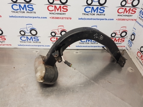 New Holland T6.180, Case Maxxum 115 Front Indicator Light Support Rhs 47705340 - Luz/ Iluminación para Tractor: foto 2 New Holland T6.180, Case Maxxum 115 Front Indicator Light Support Rhs 47705340 - Luz/ Iluminación para Tractor: foto 2
