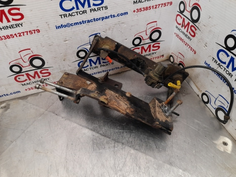 New Holland T7030 Case T6000, Puma Valves Bracket Support 84145741, 84145738 - Piezas de freno para Maquinaria agrícola: foto 3 New Holland T7030 Case T6000, Puma Valves Bracket Support 84145741, 84145738 - Piezas de freno para Maquinaria agrícola: foto 3