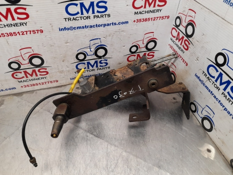 New Holland T7030 Case T6000, Puma Valves Bracket Support 84145741, 84145738 - Piezas de freno para Maquinaria agrícola: foto 1 New Holland T7030 Case T6000, Puma Valves Bracket Support 84145741, 84145738 - Piezas de freno para Maquinaria agrícola: foto 1