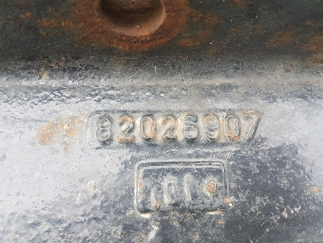 New Holland Tm, Ts, 60 Series Main Weight Carrier Block 82026907, 82014593 - Contrapeso para Maquinaria agrícola: foto 4 New Holland Tm, Ts, 60 Series Main Weight Carrier Block 82026907, 82014593 - Contrapeso para Maquinaria agrícola: foto 4