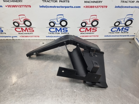 New Holland Tm, Ts, Tl, 60, 40 Series, Mudguard Extension Support Rhs 82029985 - Guardabarros: foto 1 New Holland Tm, Ts, Tl, 60, 40 Series, Mudguard Extension Support Rhs 82029985 - Guardabarros: foto 1